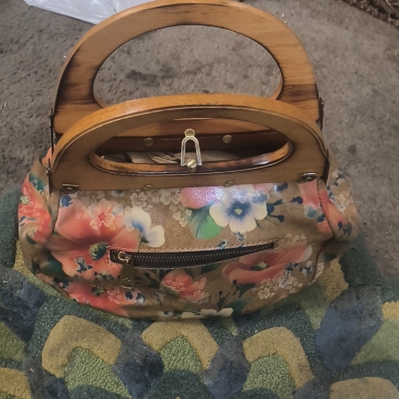 Patricia Nash Floral Shoulder Bag with Wooden Handle - Picture 1 of 3